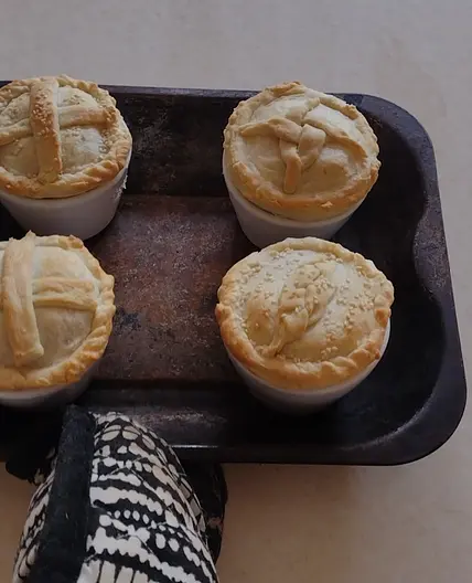 Broccoli, Tomato and tofu vegan pie (high protein!)