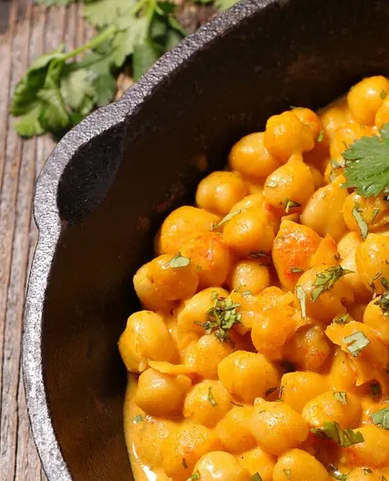 Creamy Chickpea Coconut Curry