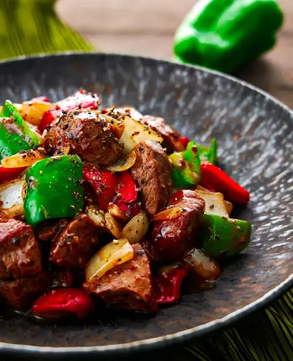 Black Pepper Beef (黑椒牛柳)