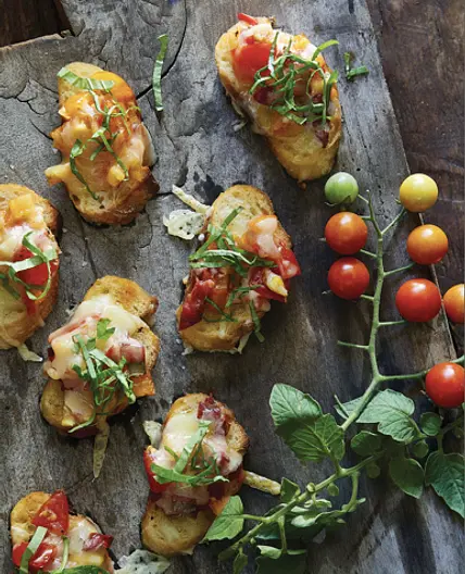 Baked Bruschetta with Tomato, Basil, and Fontina