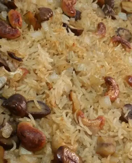 אורז עם ערמונים וקשיו אפוי בתנור