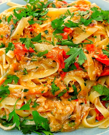 🐟 Tuna Pasta with Fresh Cherry Tomato Sauce