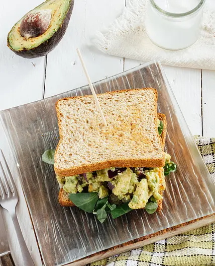 Sandwich Ensalada de pollo