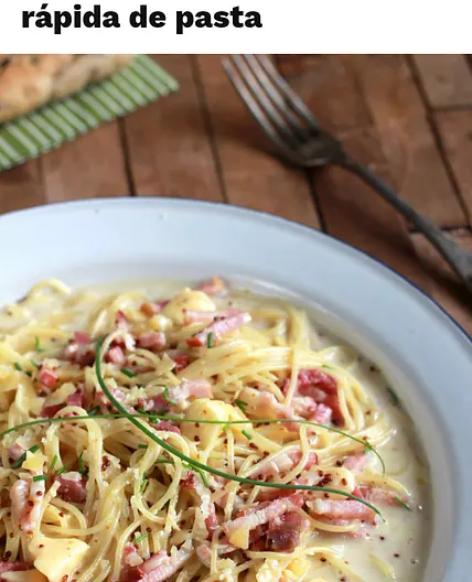 Espaguetis con bechamel de mostaza antigua y beicon
