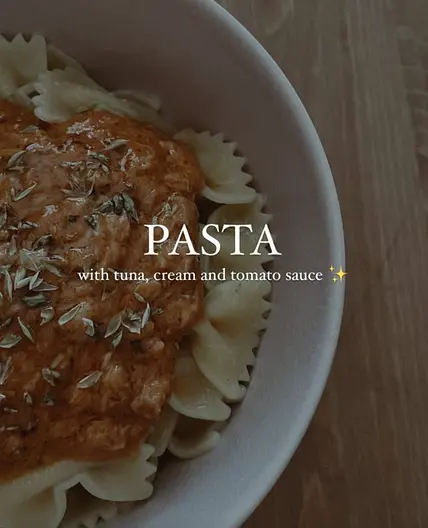 Pasta with pink sauce & tuna
