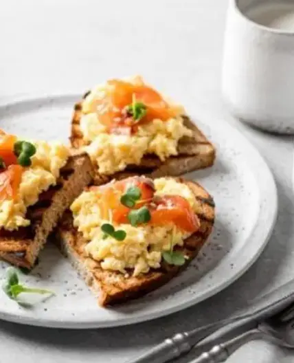 Bocadillo de huevos revueltos