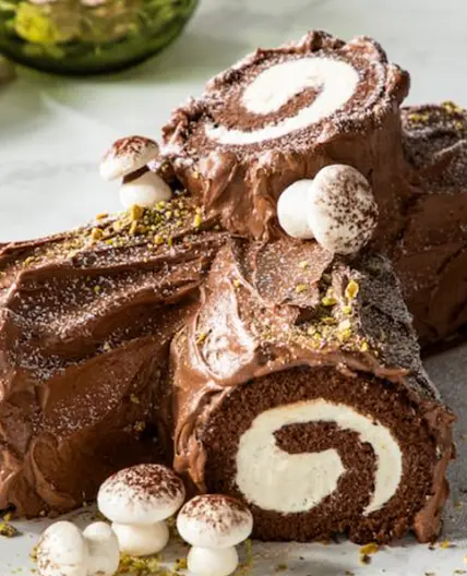 Buche de Noel (Yule Log Chocolate Cake)