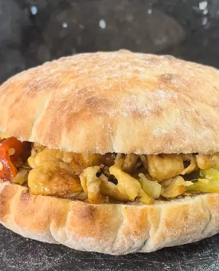 Typisches Balkan Frühstückssandwich