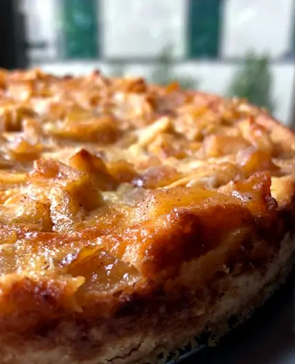 SIMPLE + DELICIOUS MASCARPONE APPLE TORTE