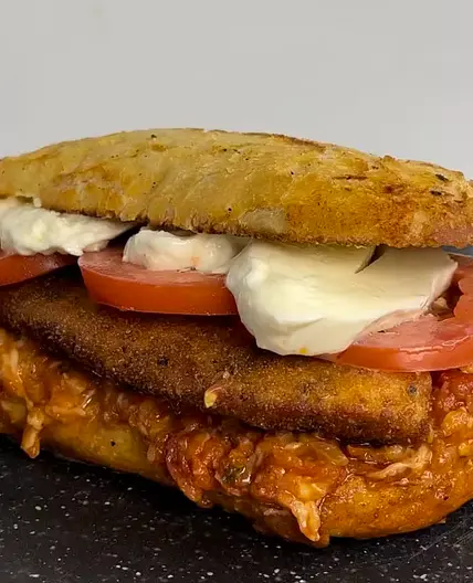 Saftiges Hähnchen Tomaten Sandwich