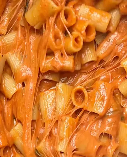 Cheesy Bell Pepper Pasta 🍝 🫑