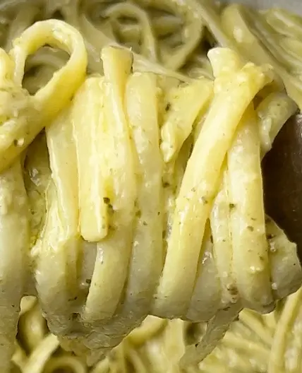 Creamy Green Pesto Noodles 💚