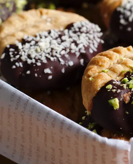 Just 3 ingredients and Quick Cookies