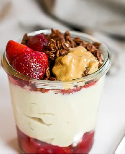 Vanilla Protein Yogurt Parfait