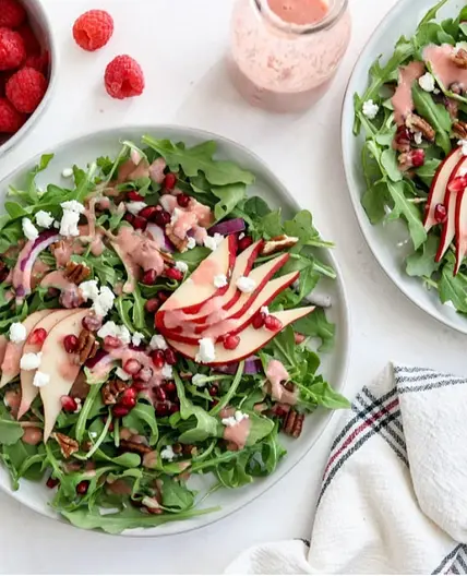 Arugula salad with raspberry vinaigrette