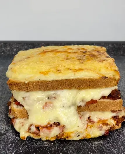 Lasagne Sandwich