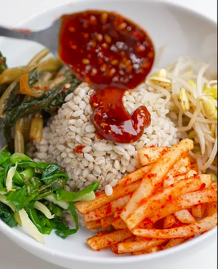The ULTIMATE HEALTHY BIBIMBAP