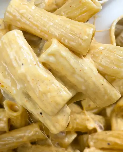 Creamy Mushroom & Mozzarella Pasta 🥰