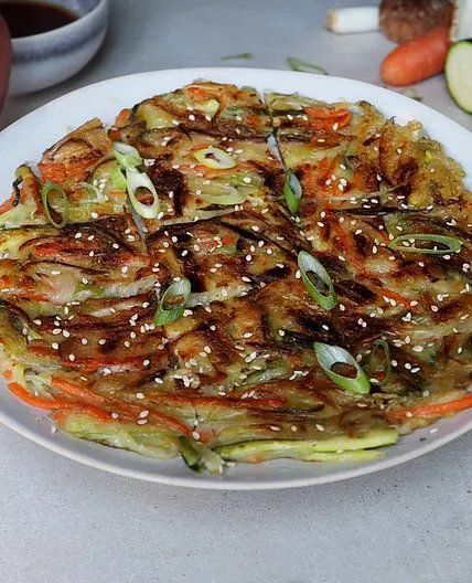 Korean Vegetable Pancakes ("Yachaejeon")