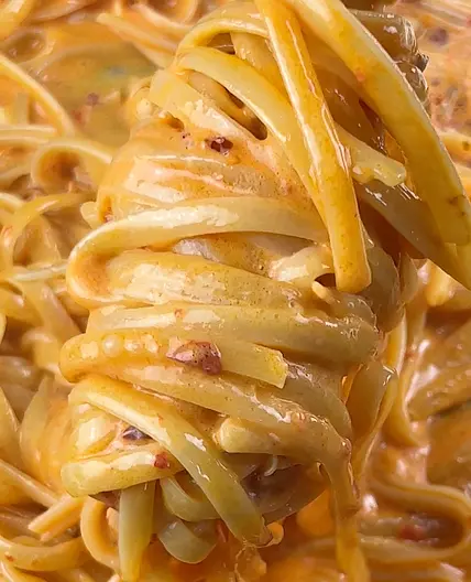 Creamy Sambal Oelek Linguine
