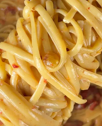 Creamy Roasted Red Pepper Pasta