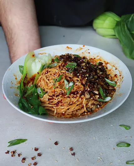 Dan Dan Noodles (easy vegan recipe!)