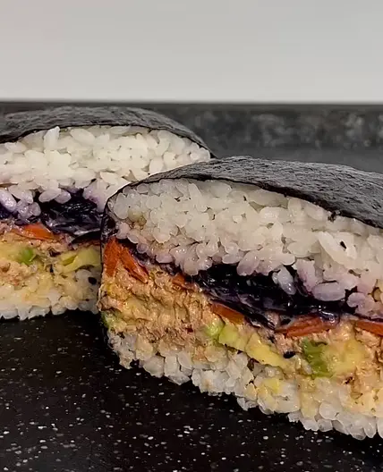 Tuna Onigirazu