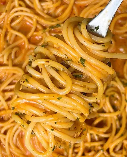 Creamy Gochujang Spaghetti 🌶️