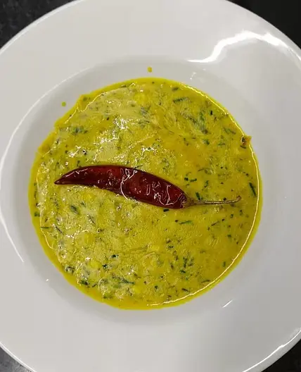 Egg Garlic Gravy / Egg Matho