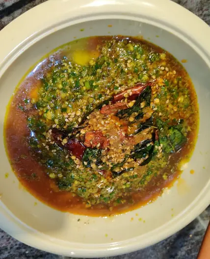 Egg Lasan Tadka