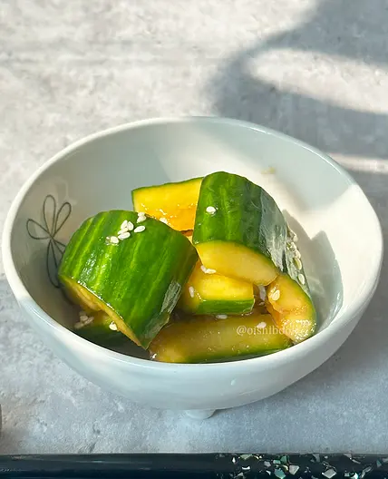 Classic Japanese Pickled Cucumber Recipe ( きゅうりの浅漬け)