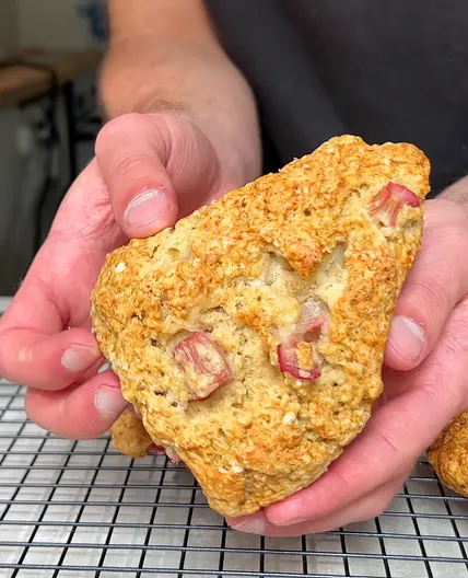 Easy Rhubarb Scones