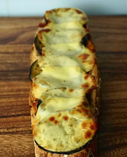 Käse Auberginen Sandwich