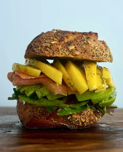 Räucherlachs Mango Sandwich