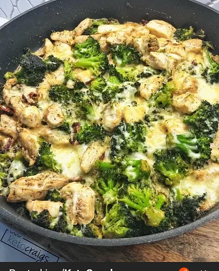 Creamy broccoli bacon chicken