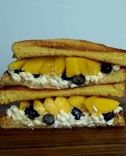 Mango Frühstückssandwich