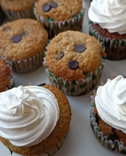 Banana Chocolate Chip Cupcakes