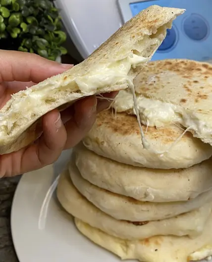 Cheese Naan
