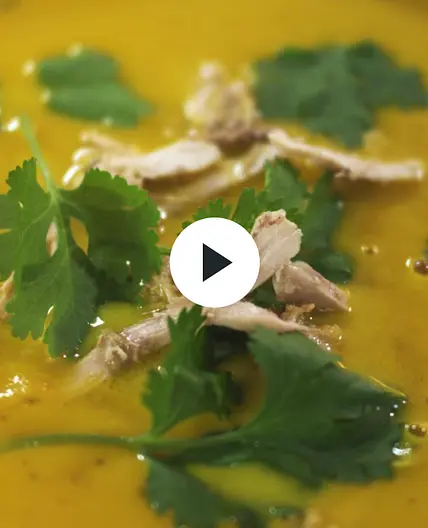 Curry-spiced carrot and coconut soup