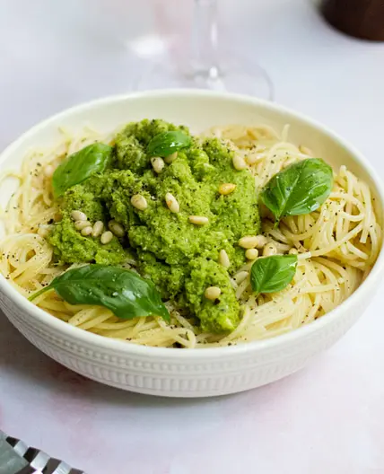 Spaghetti au pesto de brocoli