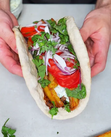 Mushroom Gyro 🔥🇬🇷 (you won't believe it's vegan!)