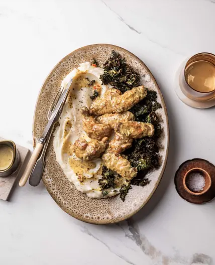 Curry-spiced Chicken Wings with creamy, buttery mash potato