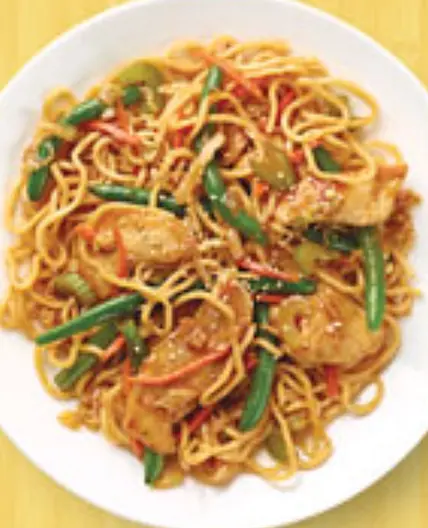 Sesame Chicken with Lo Mein & Green Beans