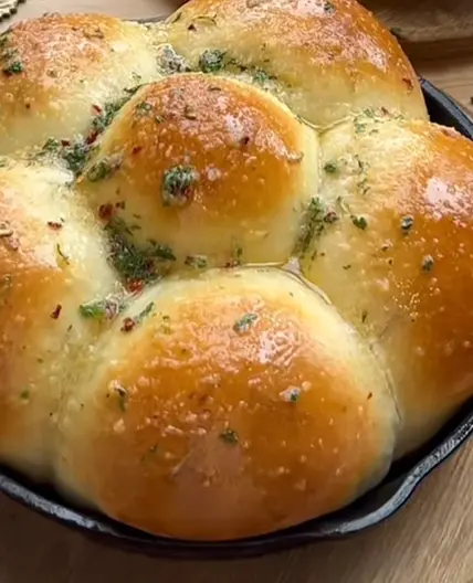 Rosemary Pull-Apart Bread