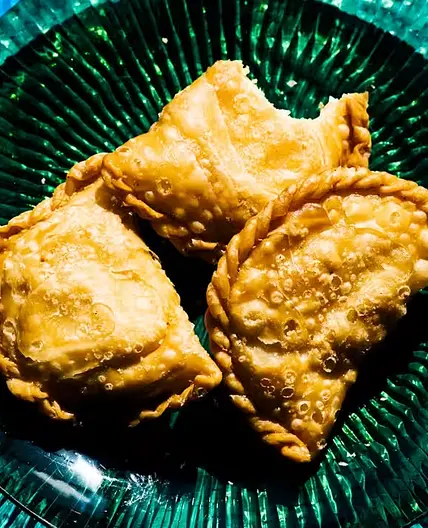 Chicken curry puffs - healthier