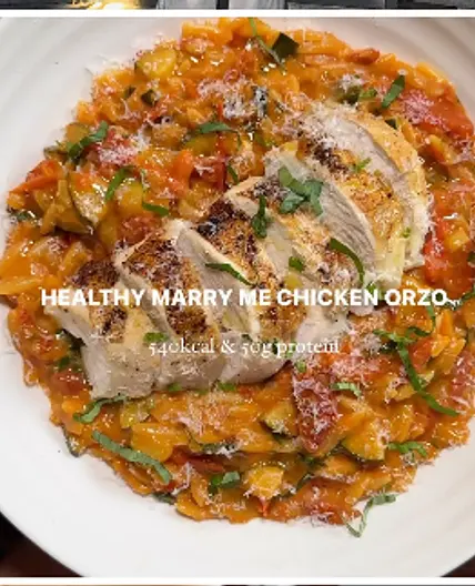 Healthy marry me chicken orzo