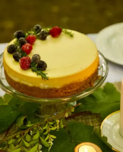 Sugared Berry Cheesecake
