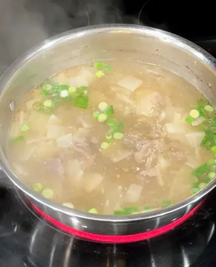 Easy Korean Beef and Radish Soup, Muguk