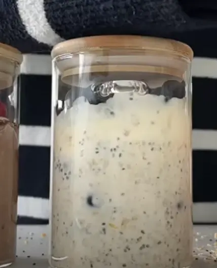 choc hazelnut overnight oats