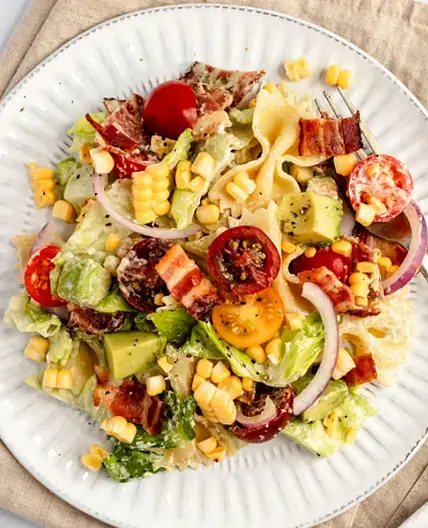 BLT Pasta Salad with Creamy Jalapeño Cashew Dressing